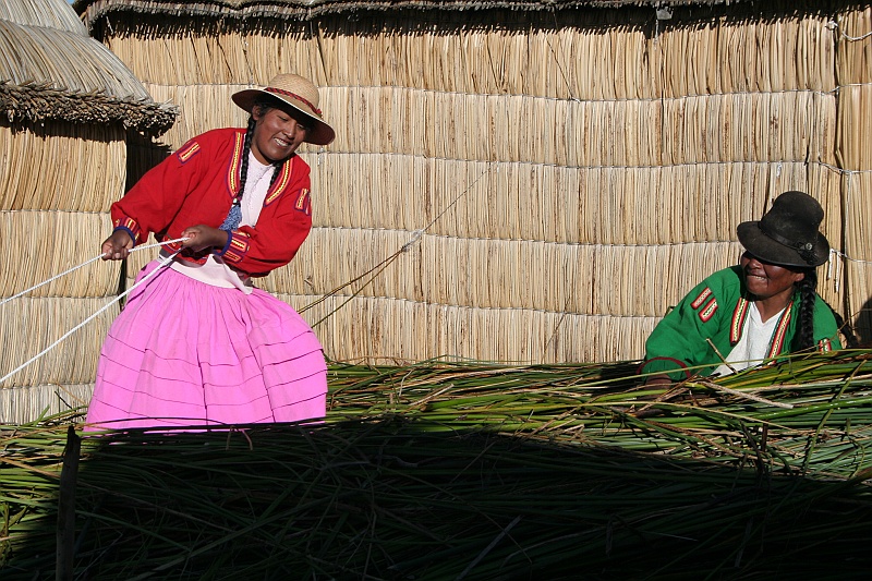Rafal i Beatka_super-43.JPG - Urosi ubierają się i wyglądają troszkę inaczej niż Inkowie. (Zdjęcie: Beatka i Rafał)